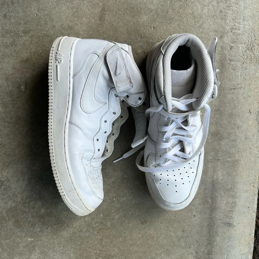 SHOE BUNDLE - Picture 2 of 6